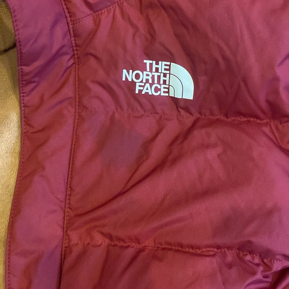 The North Face fleece lined jacket/coat.Small stain as in pic but good condition - Picture 4 of 5